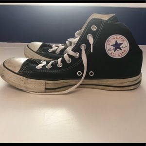 Black converse all stars